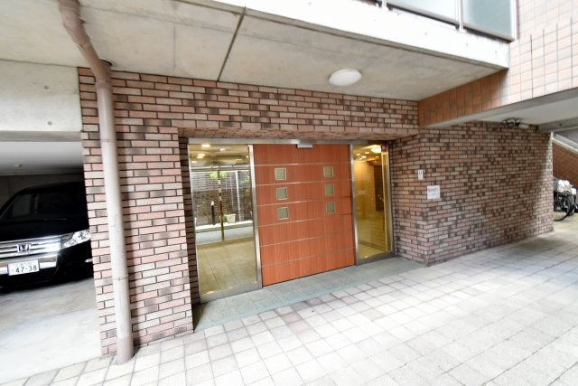 ベルエアー江上のエントランス