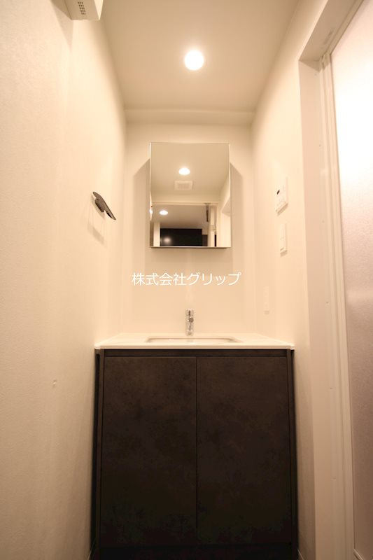 オープンブルーム横浜の独立洗面台