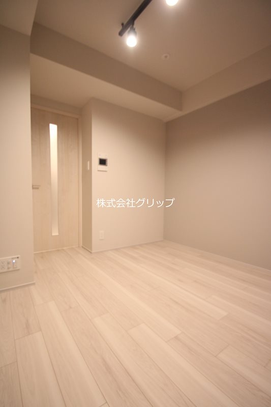 オープンブルーム横浜の洋室