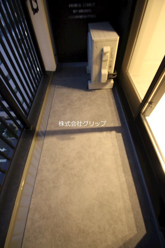 オープンブルーム横浜のバルコニー