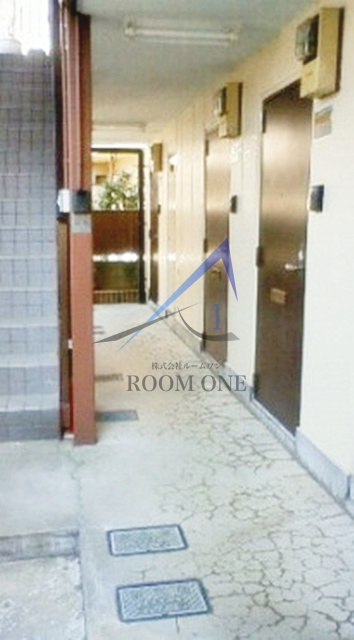 リベラルオビのエントランス|エントランスです。