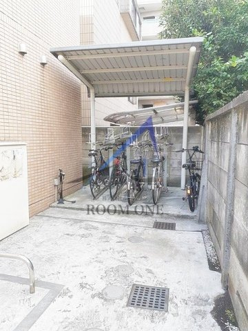 プリムヴェールのその他共用部分|駐輪場です。