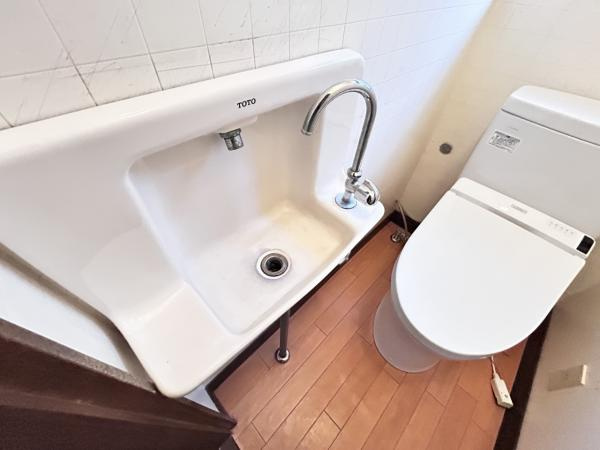 宇都宮市石井町　４DK　中古住宅の浴室|【室内現況】トイレの写真です。