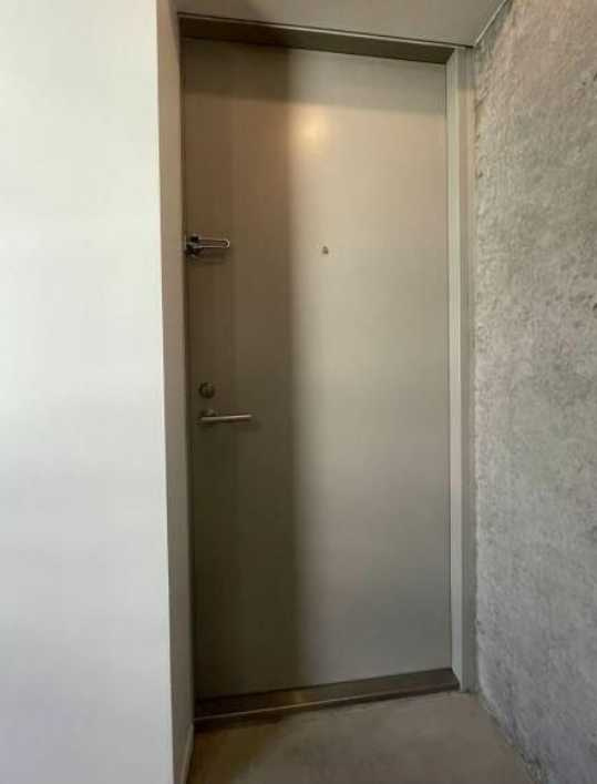 PASEOSANGENJAYAEASTWEST　敷金礼金0　フリーレント1か月　ネット0の玄関