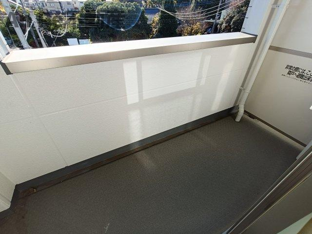 川口市大字安行西立野の賃貸マンションのバルコニー
