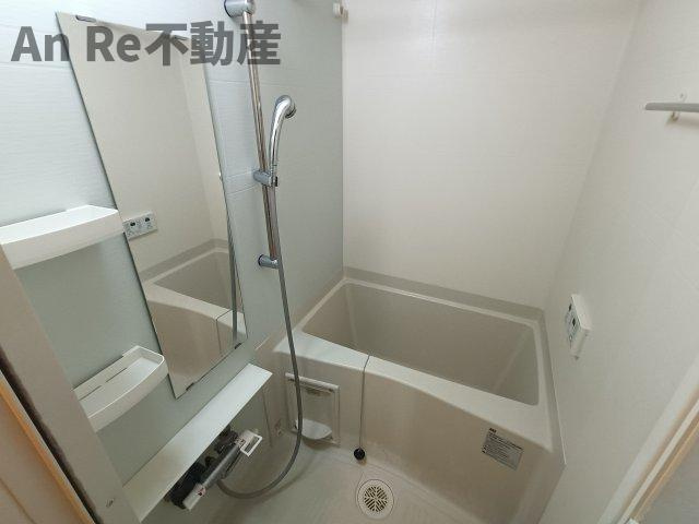 川口市大字安行西立野の賃貸マンションの浴室