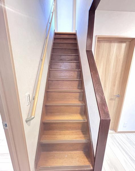 宇都宮市春日町　３ＬＤＫ　中古住宅の玄関