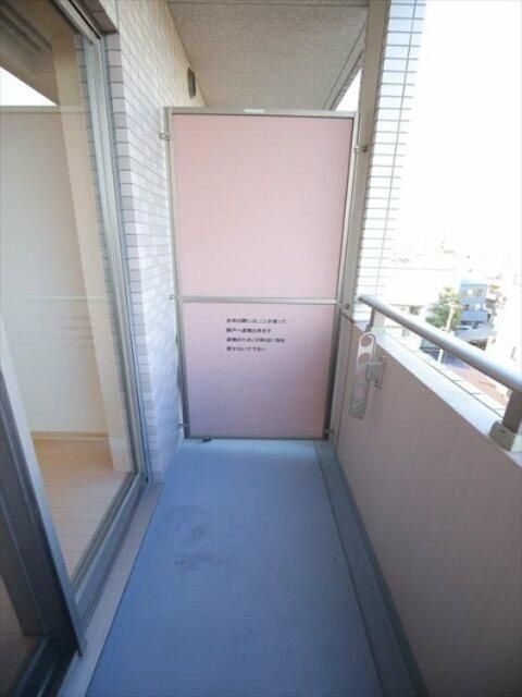 スパシエ　リーヴァ浅草のバルコニー