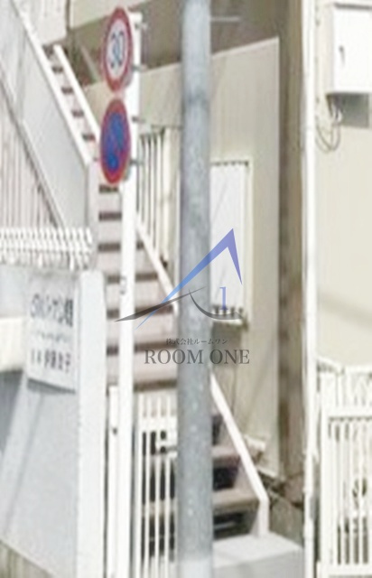 コーポプリンセスのその他共用部分|共用階段です。