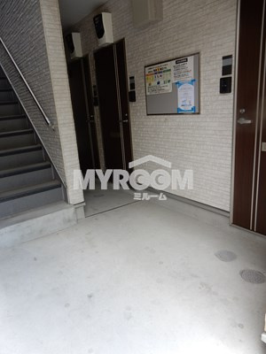 スフレＳのエントランス|エントランス