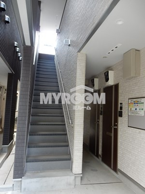 スフレＳのエントランス|エントランス