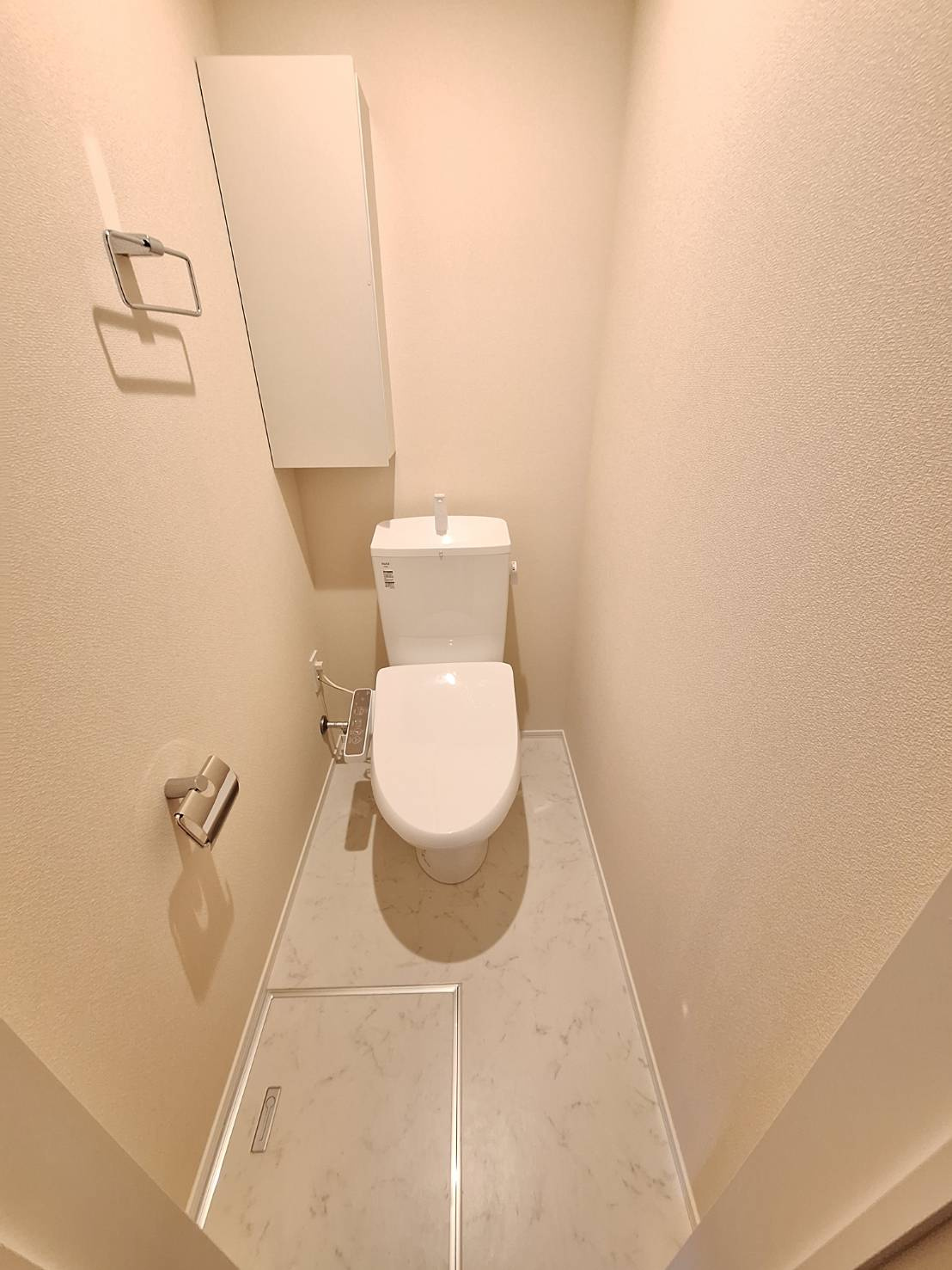 玉川野毛パークサイドハウスAの玄関