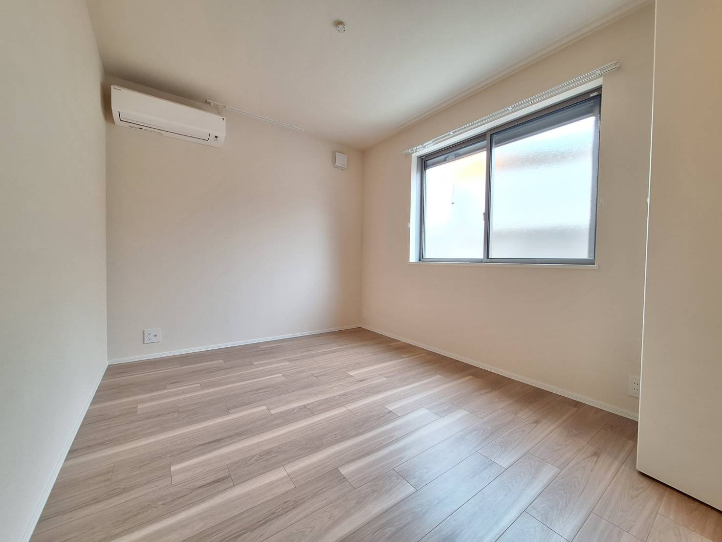 玉川野毛パークサイドハウスAの居間・リビング