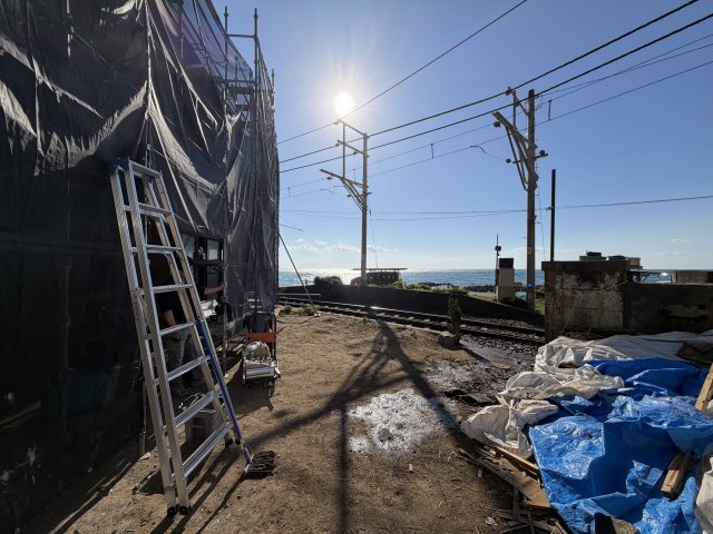 オーシャンビュー！目の前に海が広がるフルリノベーション店舗併用住宅の外観