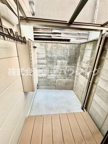 東中浜2丁目テラスハウスの庭