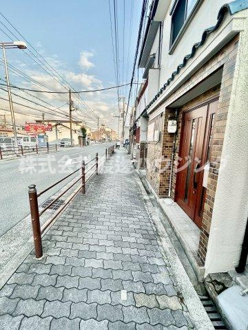 東中浜2丁目テラスハウスの周辺