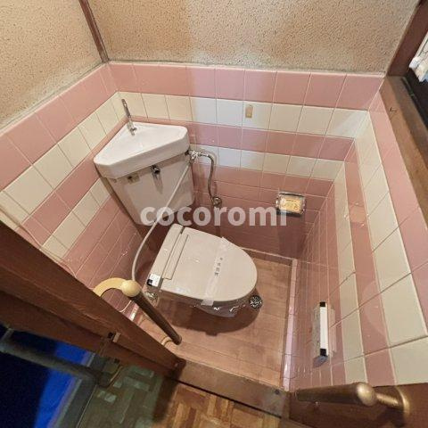 北岸和田戸建のトイレ