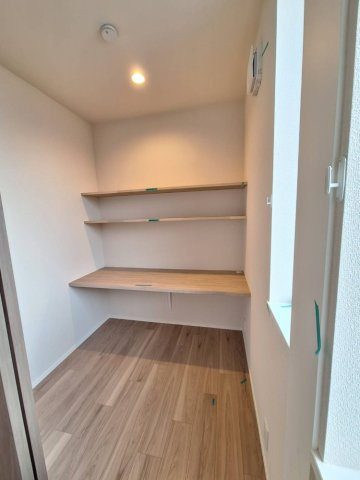 玉川野毛町パークサイドハウスCの内装|書斎