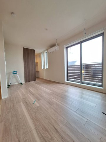 玉川野毛町パークサイドハウスCの居間・リビング|LDK12帖