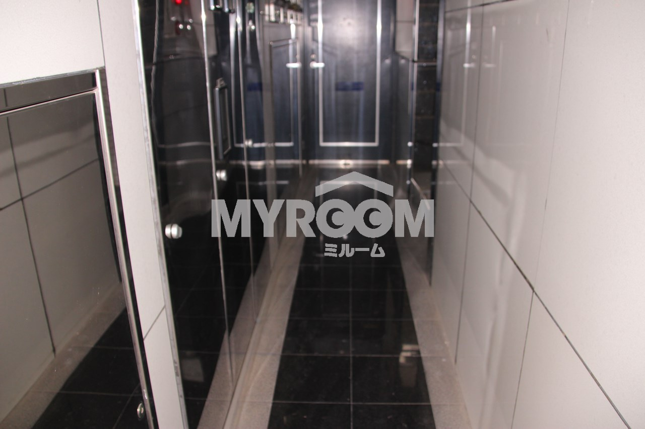 １５ビルのその他|ロビー