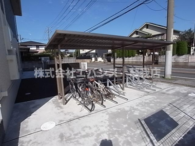 【その他共用部分】 | リオハイト | 屋根付き駐輪場完備