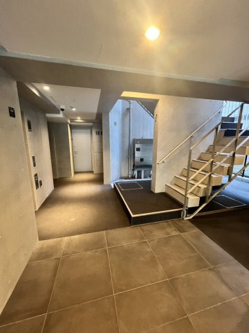 フルハウス飯田橋のエントランス