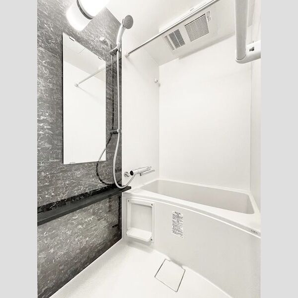 エスリード葵桜通りの浴室|※同物件他部屋写真
反転、色違いの場合有
現況優先