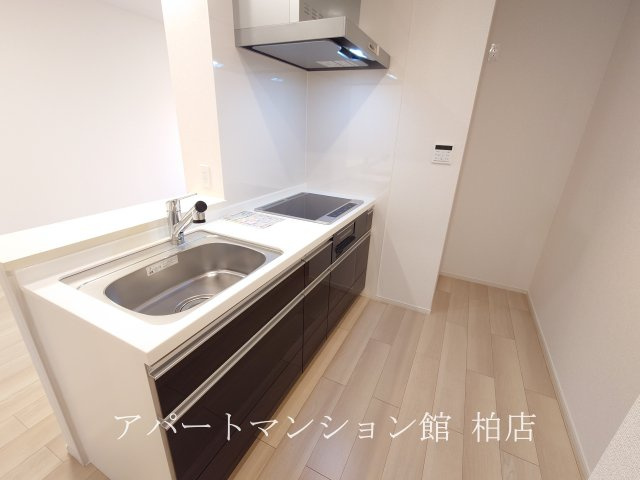 エスタブレBのキッチン|同施工会社、同型タイプです