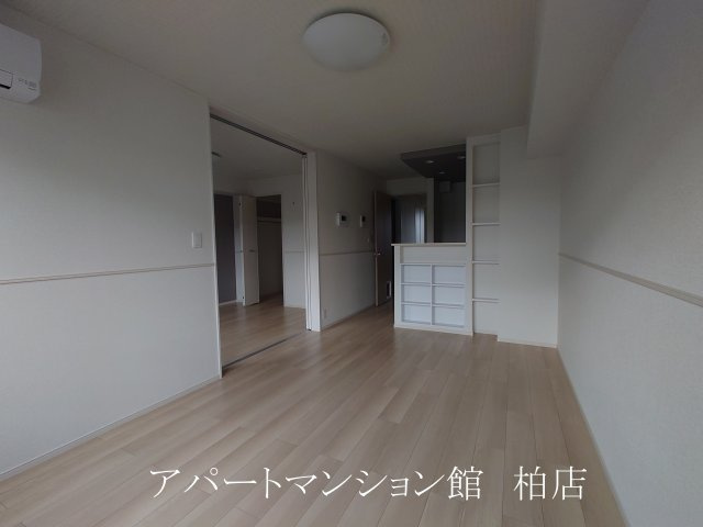 モーヴソレイユの居間・リビング|同施工会社、同型タイプです