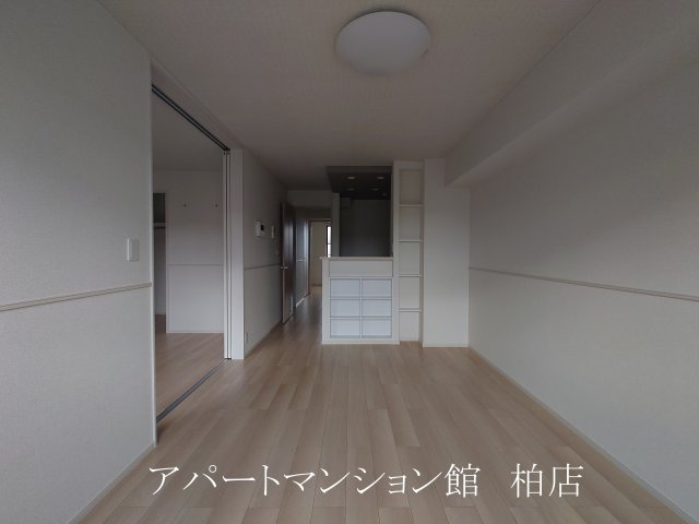 モーヴソレイユの居間・リビング|同施工会社、同型タイプです