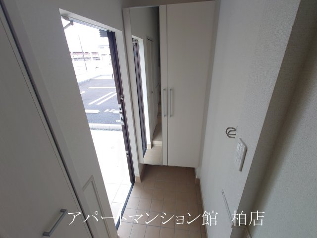 モーヴソレイユの玄関|同施工会社、同型タイプです