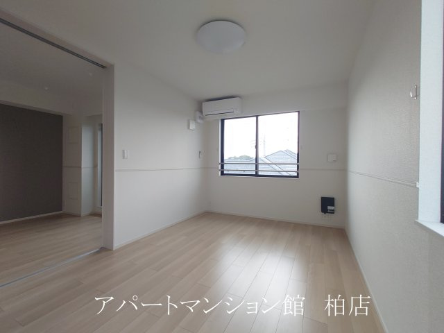 モーヴソレイユの居間・リビング|同施工会社、同型タイプです