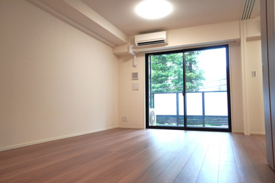 【居間・リビング】 | アヴァンカーサ町屋 | ※写真は同タイプ住戸です。