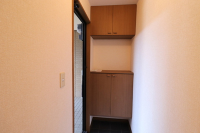 【玄関】 | ボヌール下郡 | 102　玄関