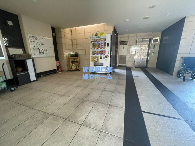 リアライズ住之江公園のロビー|ゆとりのあるロビーです