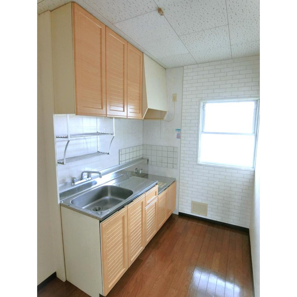 シャトルチグサ　Ａ棟のキッチン