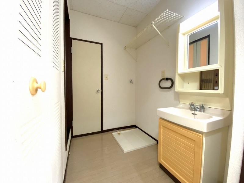 シャトルチグサ　Ａ棟の洗面所