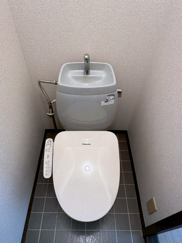 シャトルチグサ　Ａ棟のトイレ