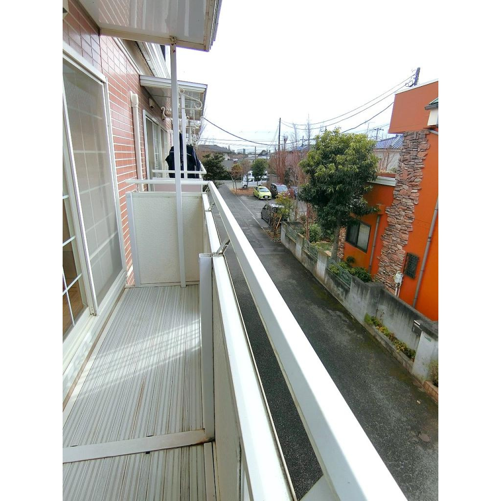 シャトルチグサ　Ａ棟のバルコニー