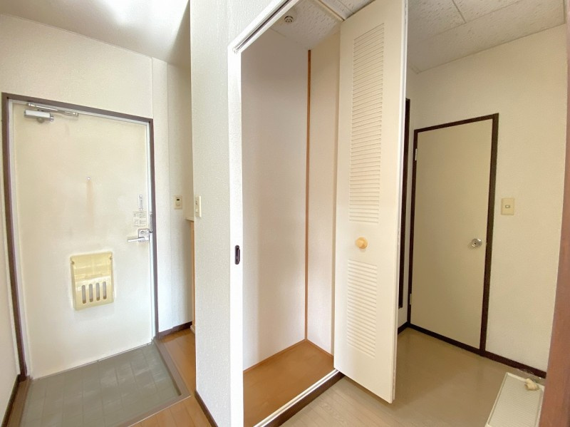 シャトルチグサ　Ａ棟の収納