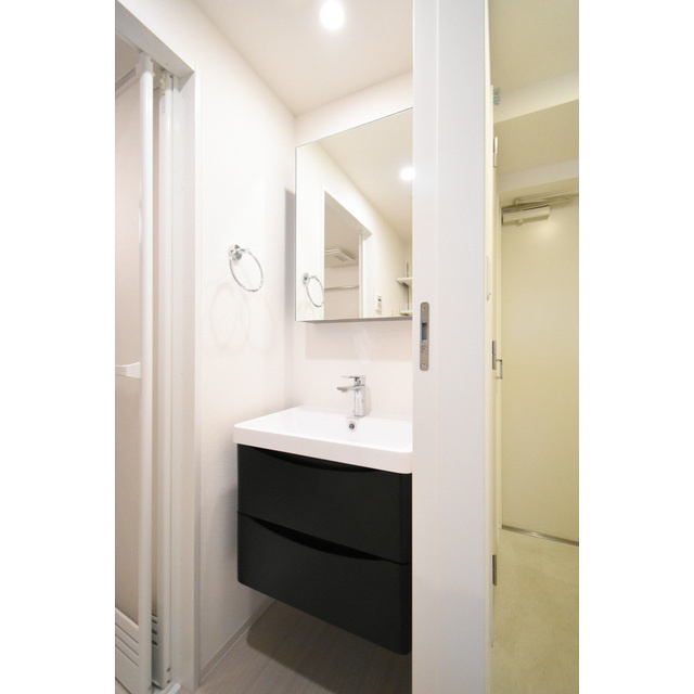 SERENiTE福島sceltoの洗面所