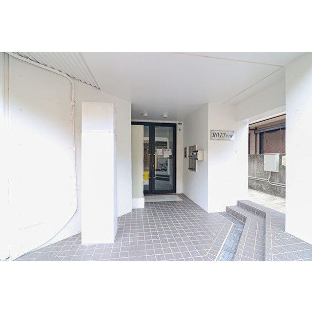 リベット甲子園のエントランス