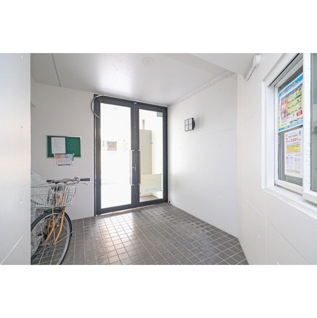 リベット甲子園の居間・リビング