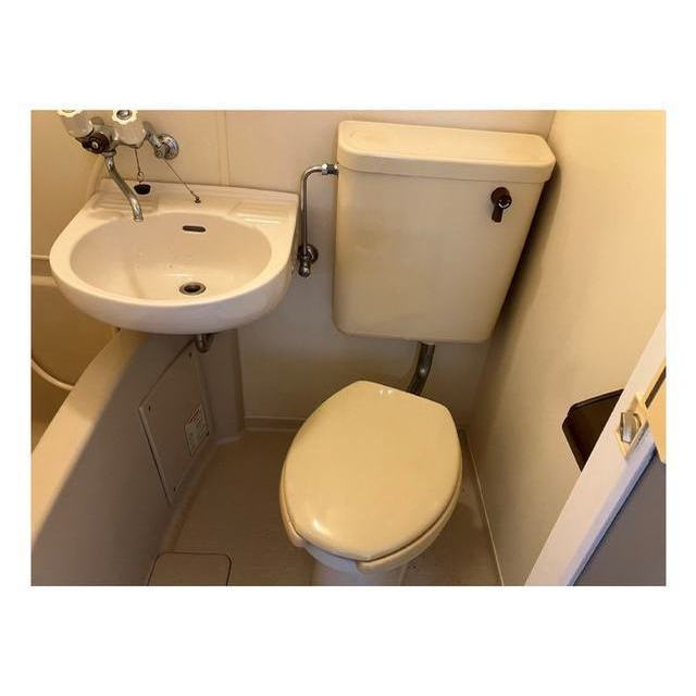 リベット甲子園のトイレ