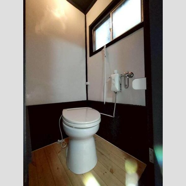 三葛アパートのトイレ