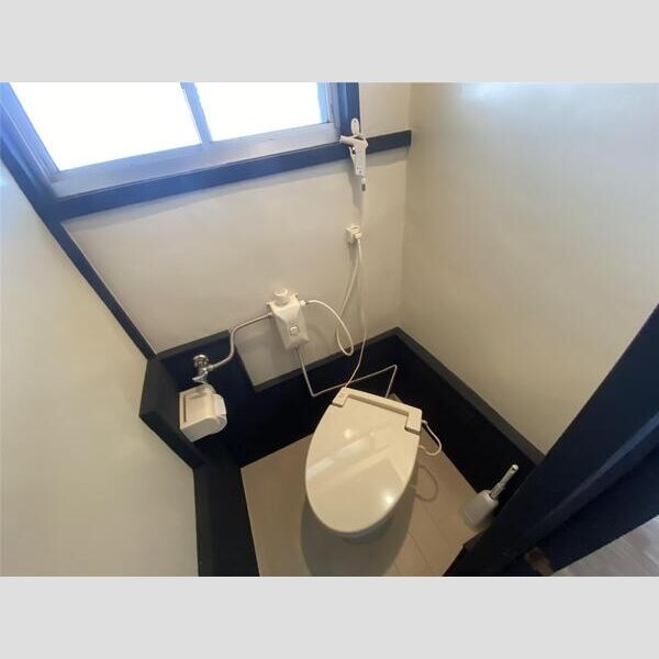 三葛アパートのトイレ