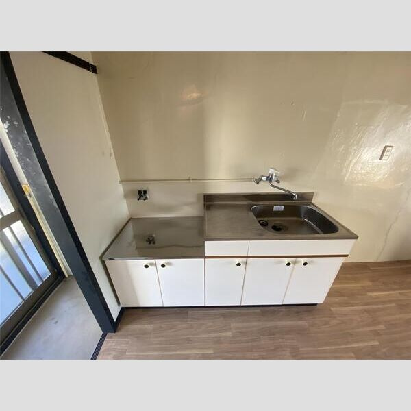 三葛アパートのキッチン