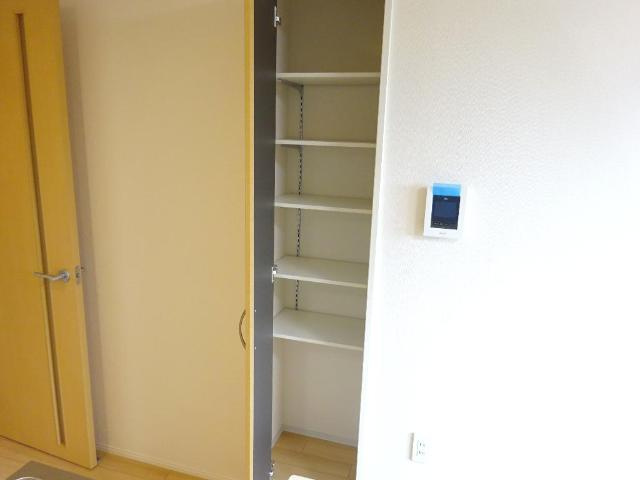 オレンジクレストＡの収納|収納