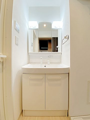 スカイコート千代田の独立洗面台