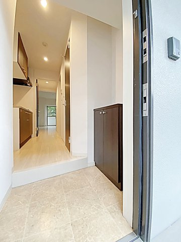 スカイコート千代田の玄関